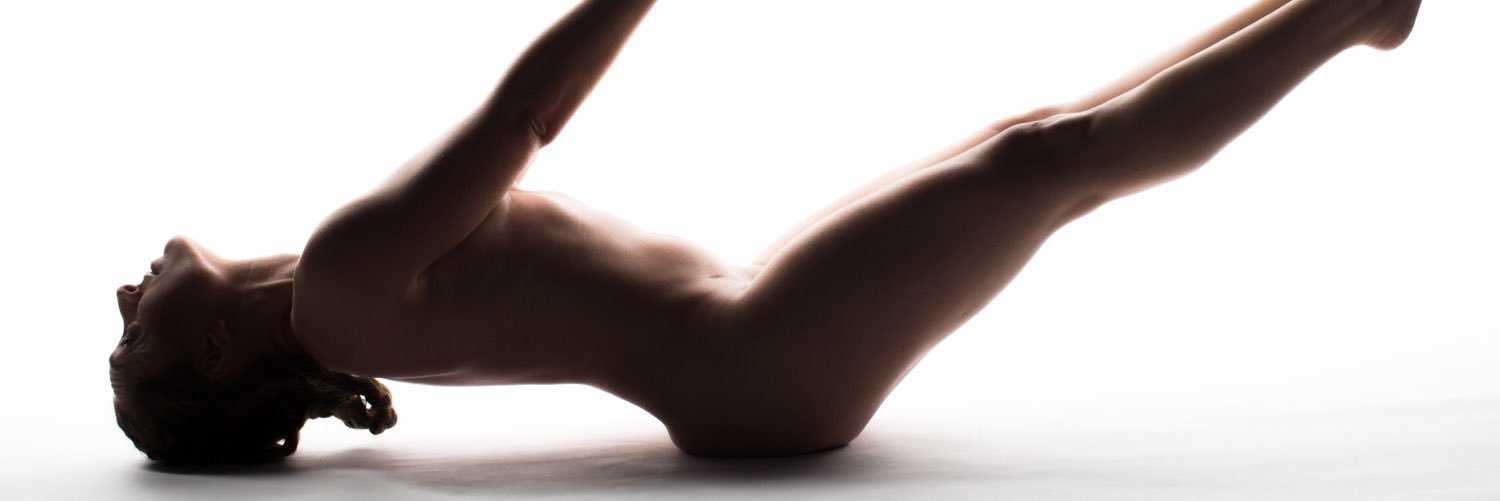 DoriaYoga “THE NAKED YOGA EFFECT” is OUT NOW 📚's banner