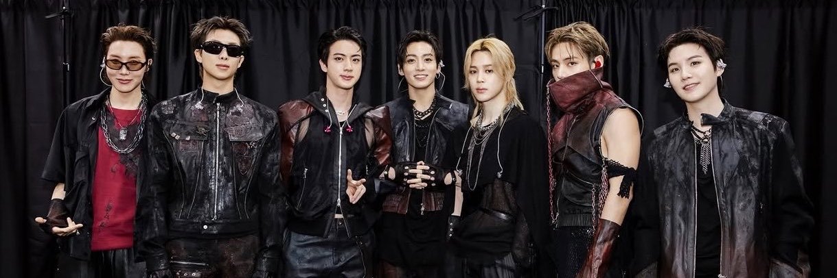 ღ𝒬𝓊𝑒𝓮𝓷 𝓢𝓮𝓸𝓴𝓳𝓲𝓷ღ's banner