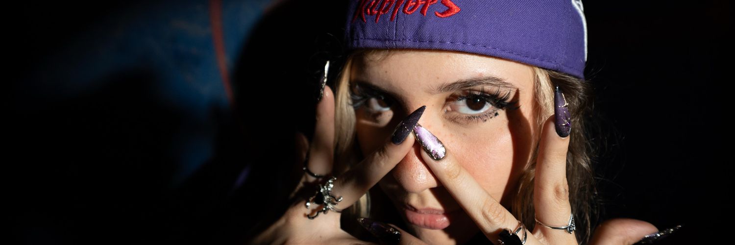 Emikukis 🕷️'s banner