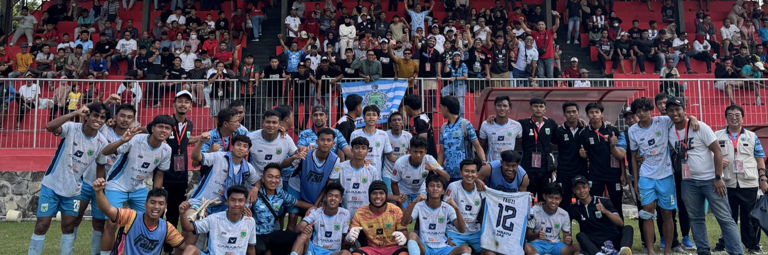 Ganis Rumpoko's banner