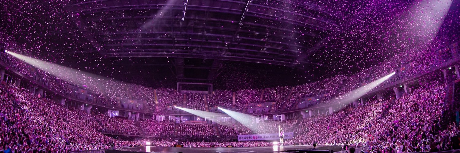 • 융융 •'s banner