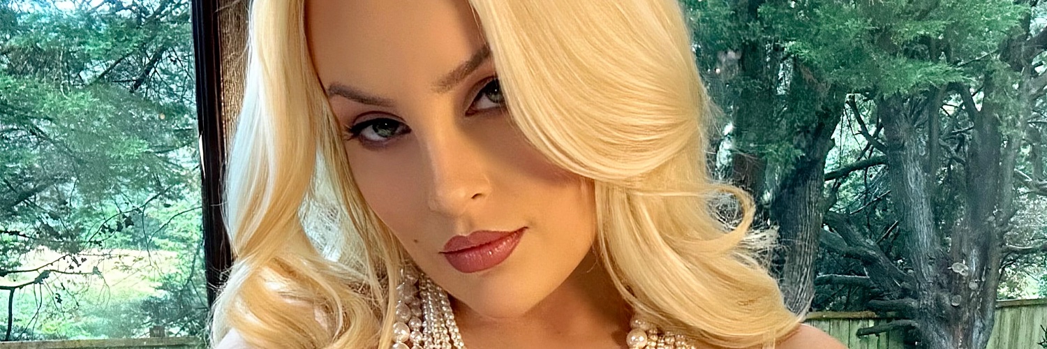 𝐊𝐞𝐥𝐥𝐲𝐛𝐬𝐰𝐨𝐫𝐥𝐝😻's banner