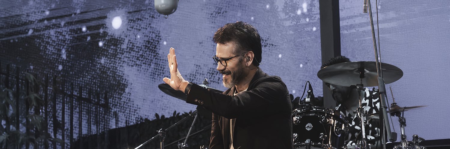 Jesus Adrian Romero's banner