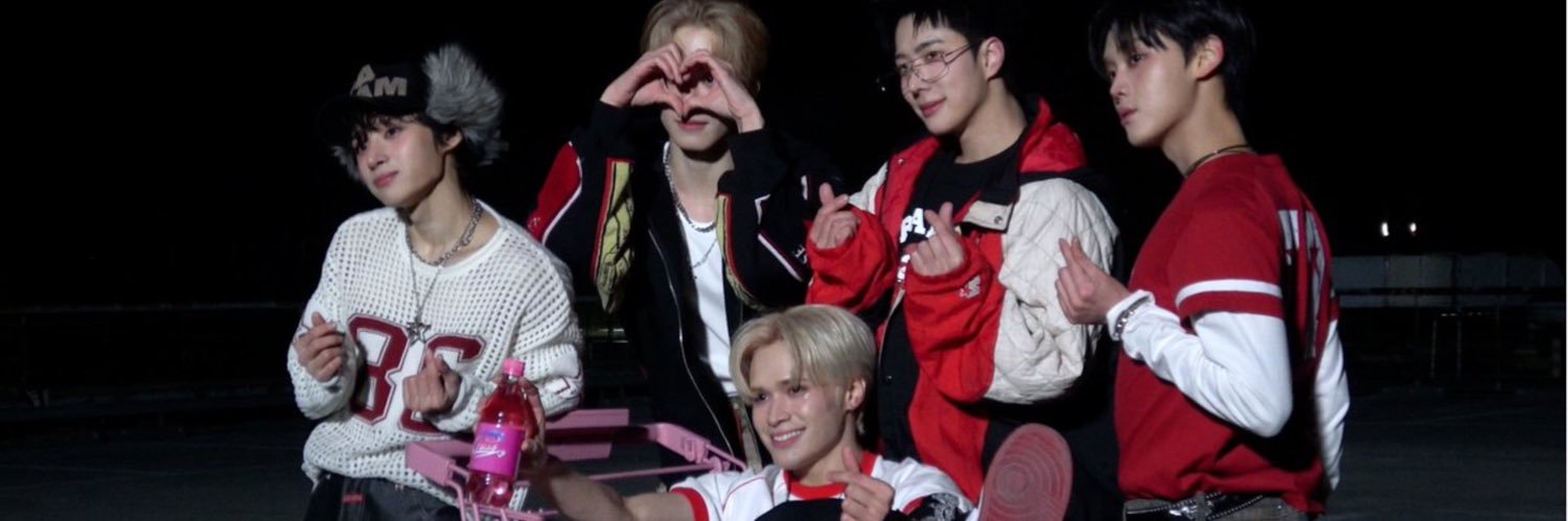Ï̤ä̤n̤ë̤ f̤ï̤n̤ä̤l̤l̤ÿ̤ m̤ë̤ẗ J̤ä̤ÿ̤! &🫥's banner