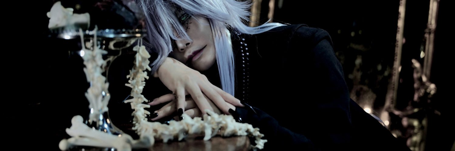 餅月's banner