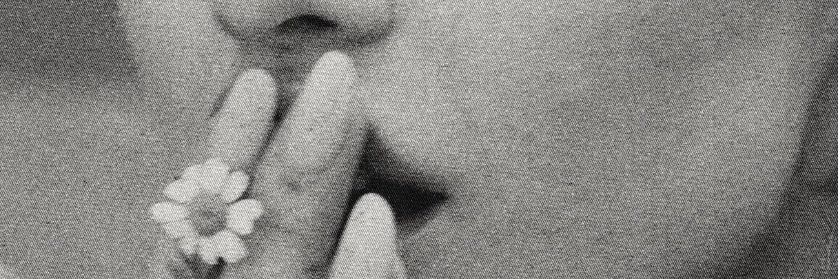𝓜𝓲 🍸's banner