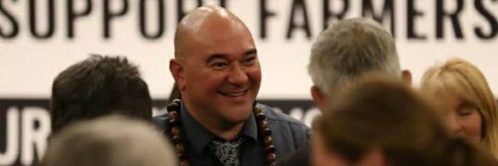 Elliot Ikilei's banner