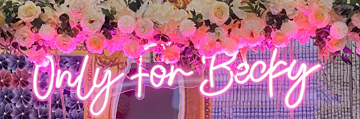 NKHW 🧚🏻‍♀️ SKIN | Summer's Not Over 🎧's banner
