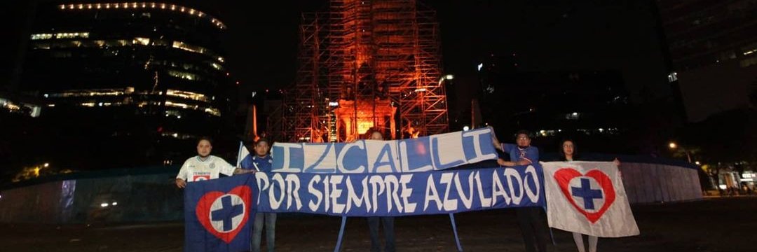 Enamorados de Cruz Azul's banner