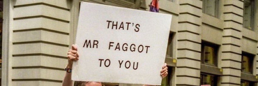 Van's banner