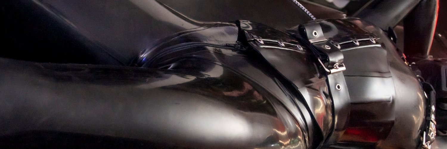 ★ 𝔓𝔦𝔢𝔯𝔯𝔬𝔱 ★'s banner
