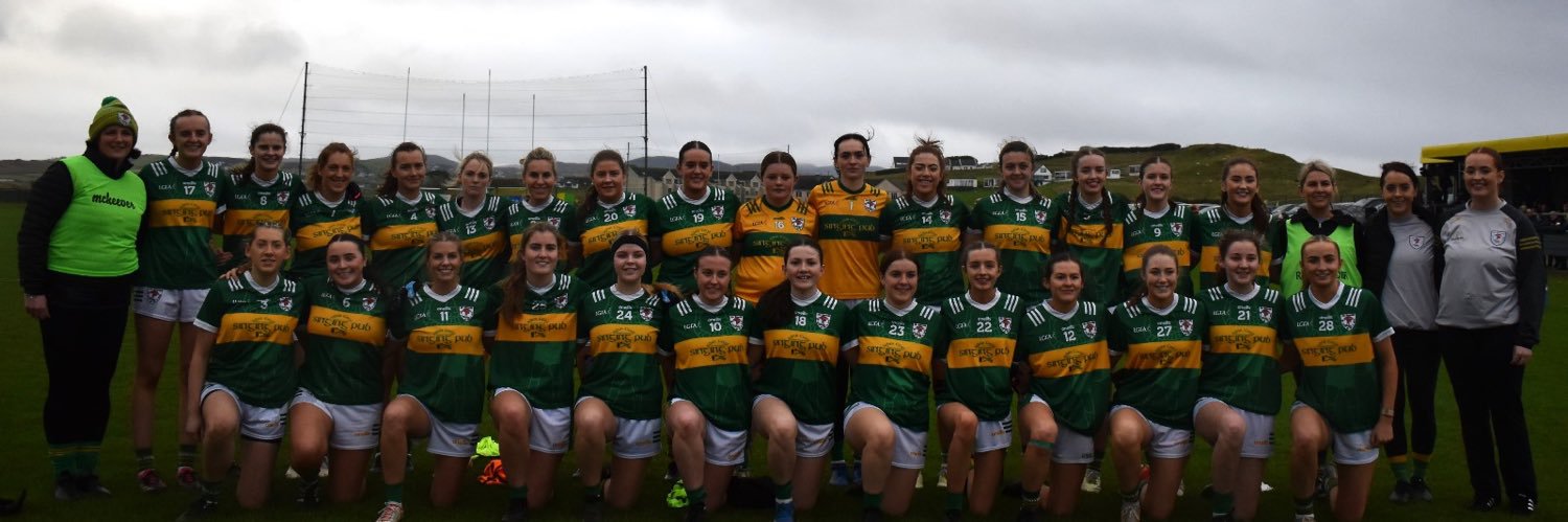 CLG na nDúnaibh's banner