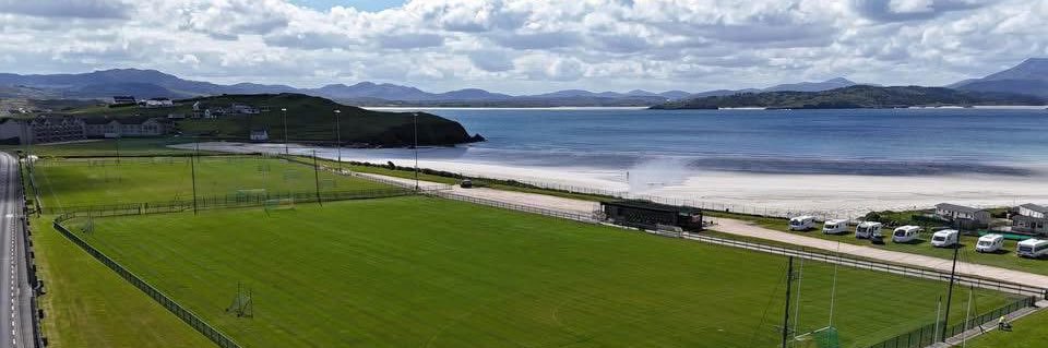 CLG na nDúnaibh's banner