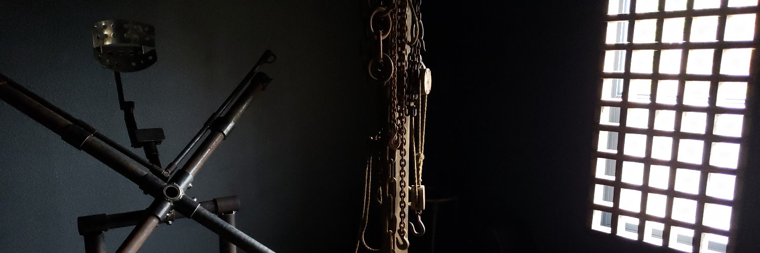 Extreme Kink BDSM porn 30k's banner