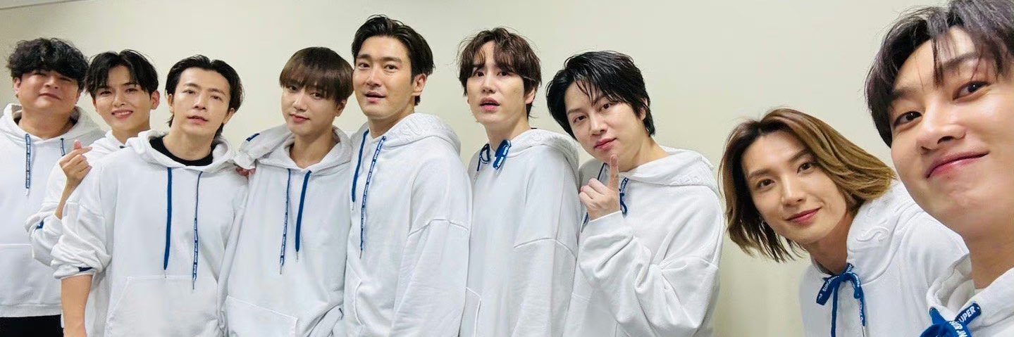 ☁️ Ellen 💙🧡's banner
