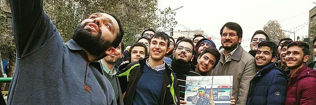 مهرداد بذرپاش's banner