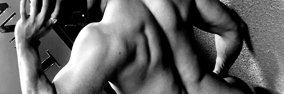 Muscled Piggy's banner