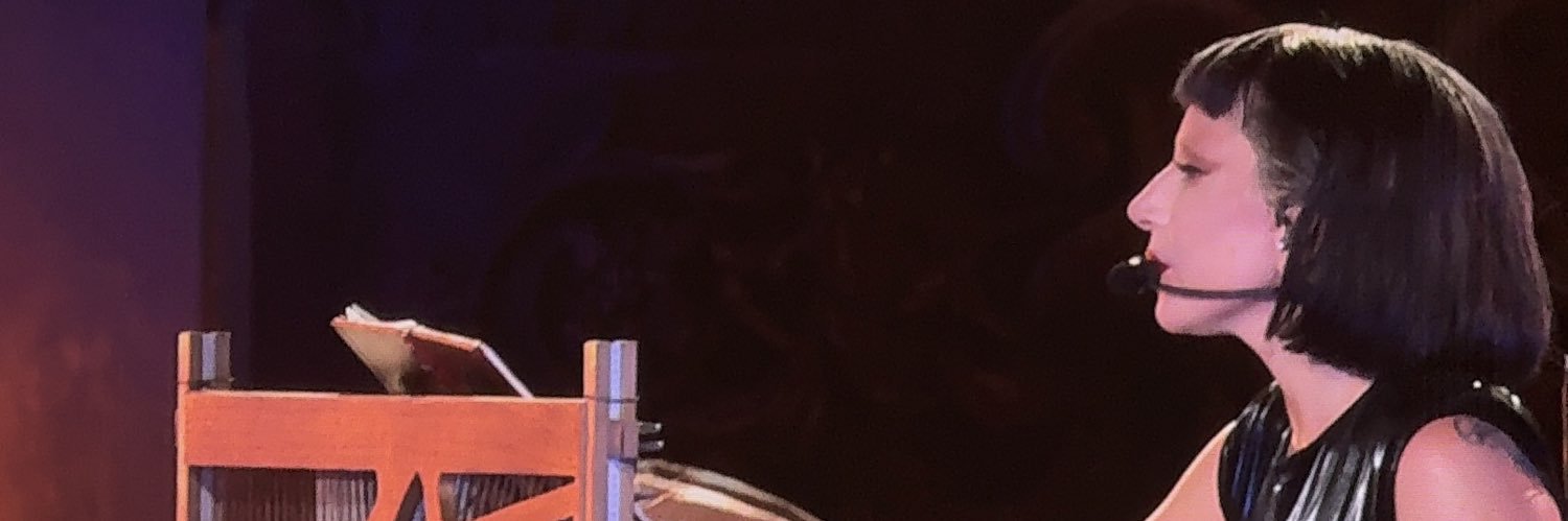 Doechay💅🏻's banner