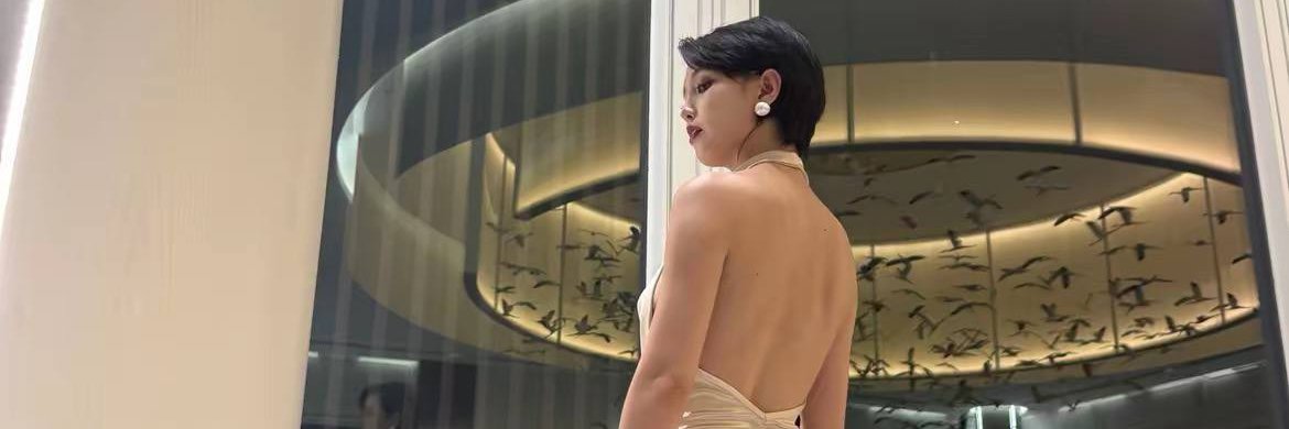 酷姨(碳水青菜)'s banner