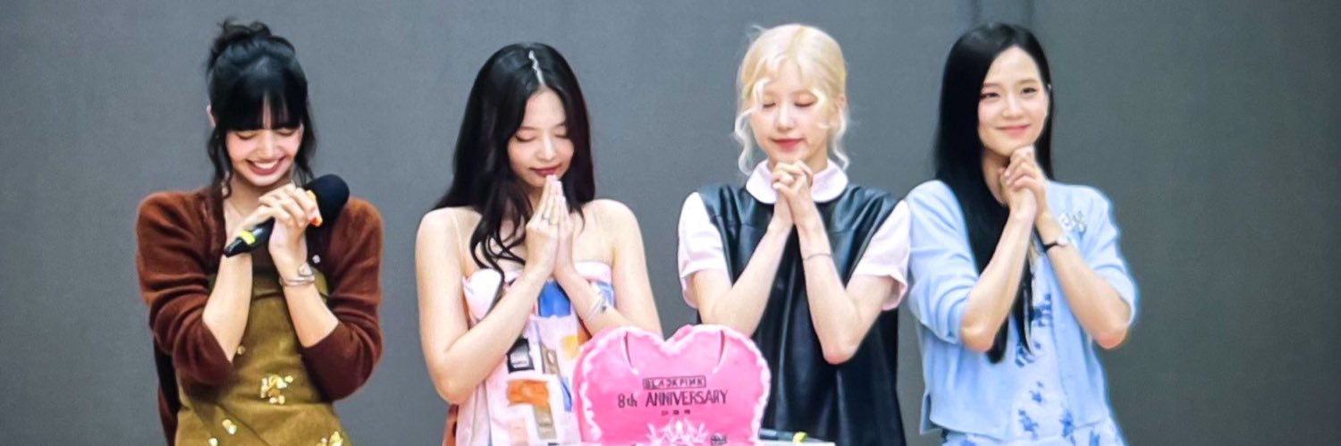 I y's banner