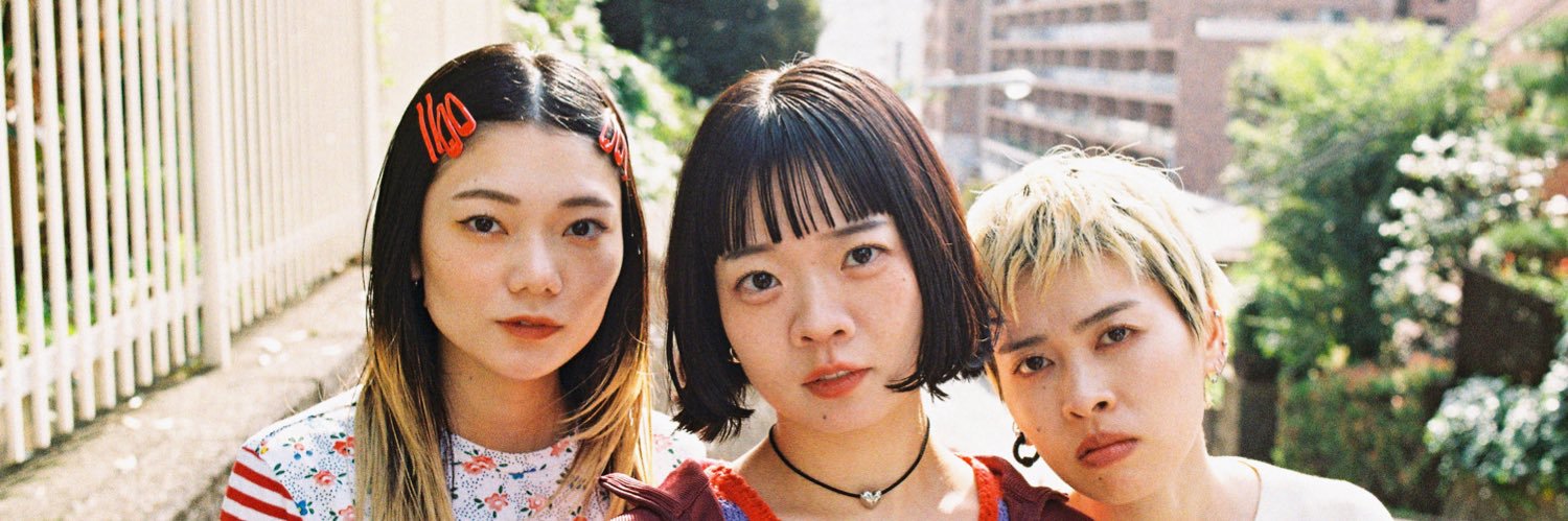 SHISHAMO's banner