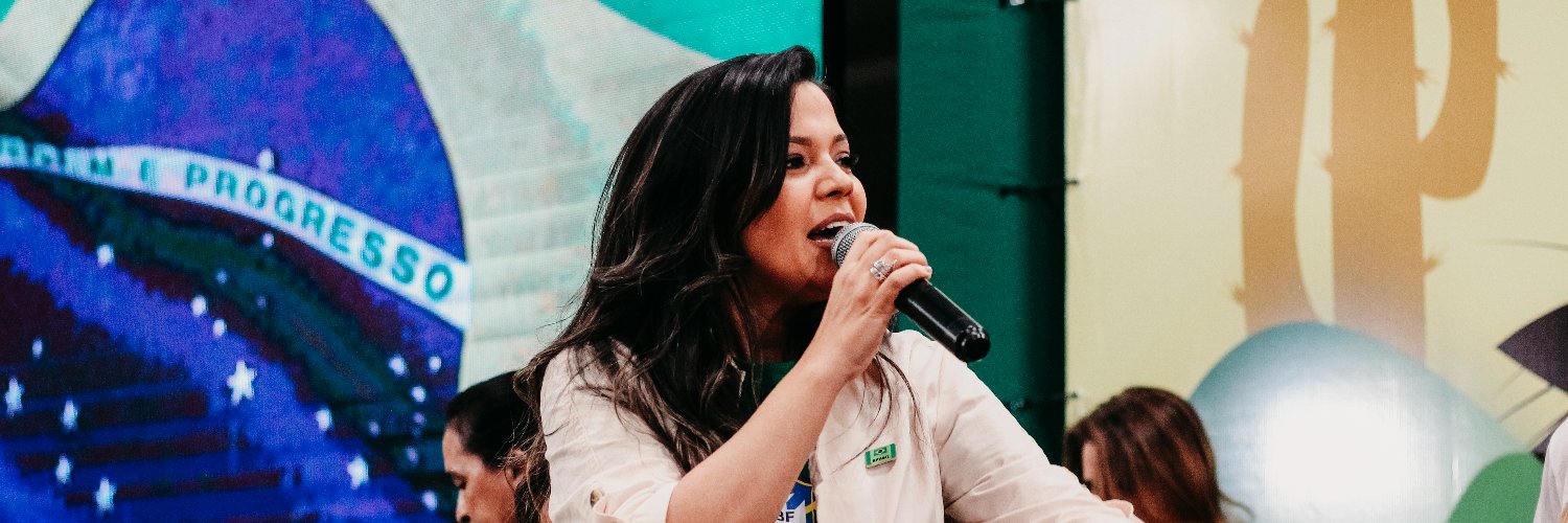 Priscila Costa's banner