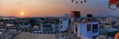 ..'s banner