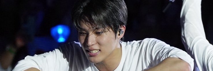 ☁︎ 𝚖 𝚎 𝚕 𝚘 𝚍 𝚢's banner