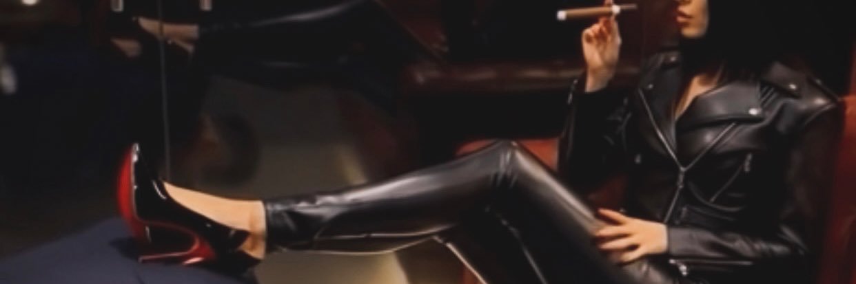 𝓜𝓲𝓼𝓽𝓻𝓮𝓼𝓼 𝓠 🖤's banner
