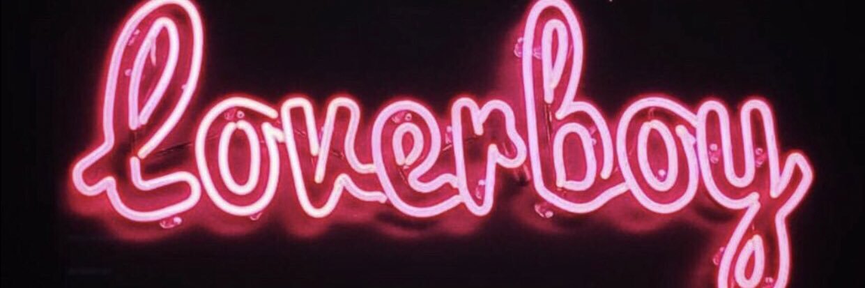Sabrina Pussy🔮🌙's banner