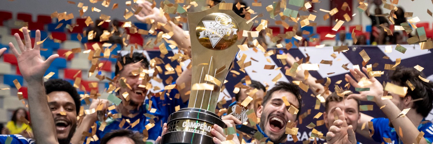 Sada Cruzeiro's banner