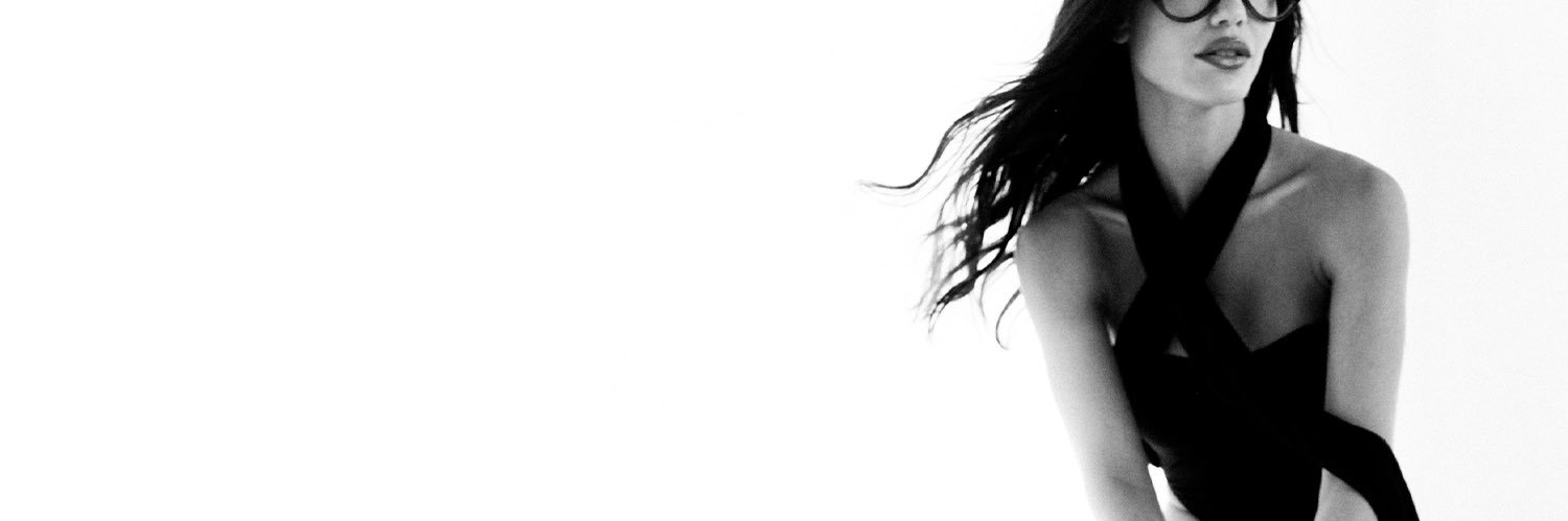 Vitória Strada's banner