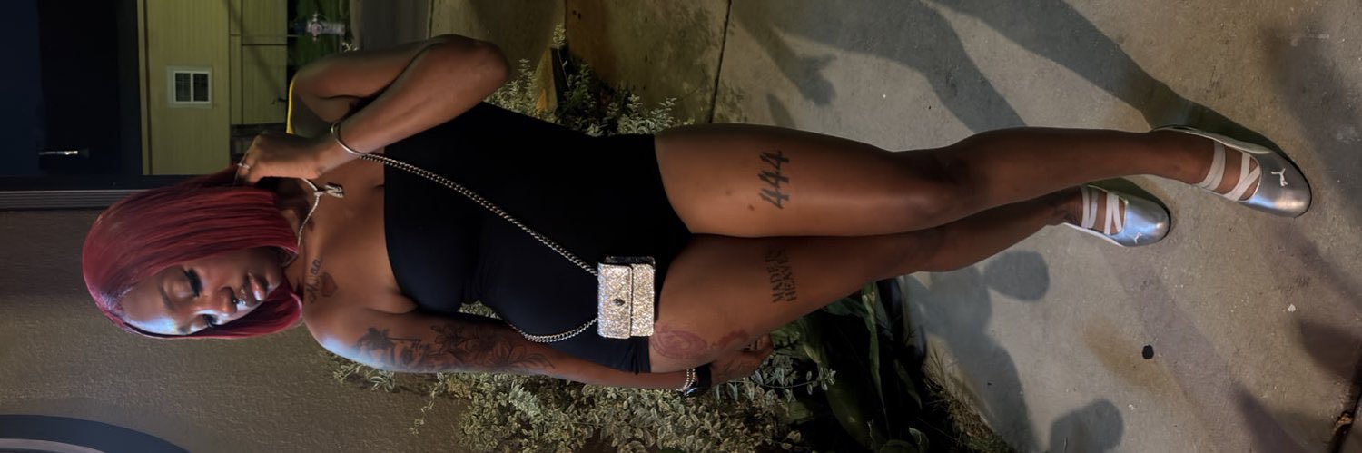 Nisha 🦋's banner