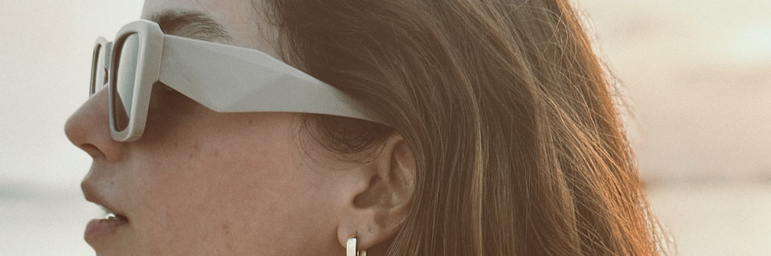 K's banner