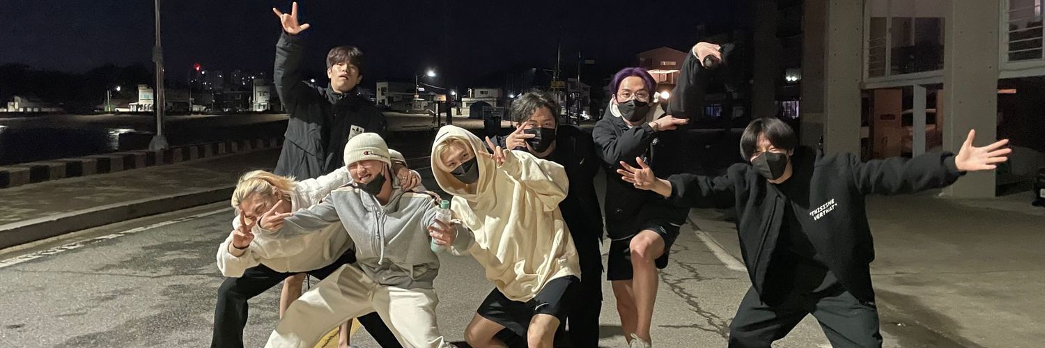☯️🐺 SKZ world Domination🐺🏆's banner