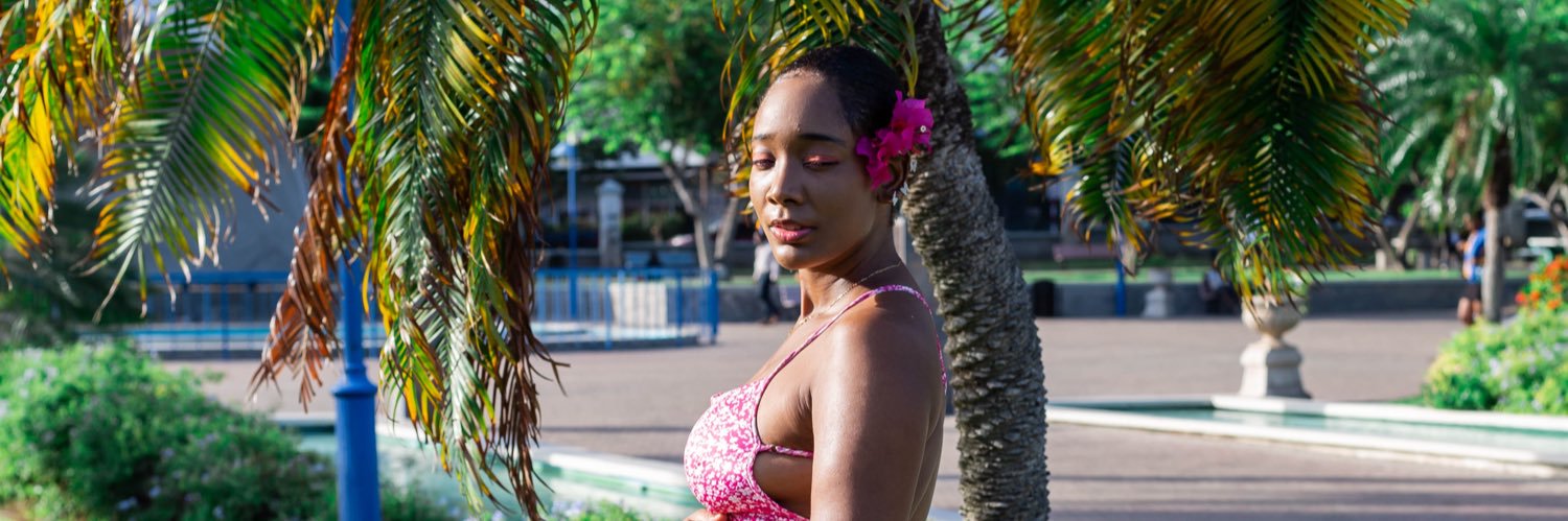 Maya🌸🇯🇲's banner