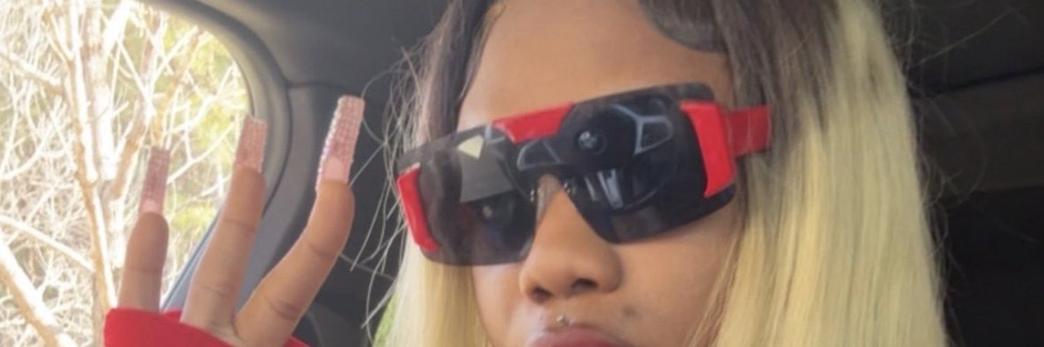 🅱️ellatrix 🚨FOLLOW NEW PAGE🚨's banner