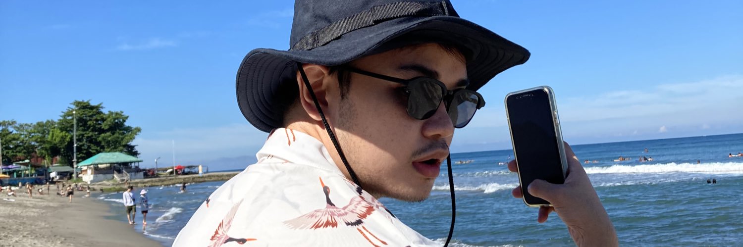 B l u e 👓's banner
