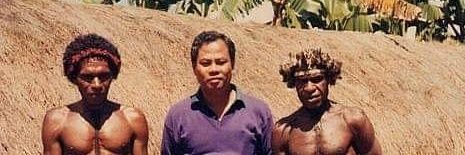 Toto Kartarahardja's banner