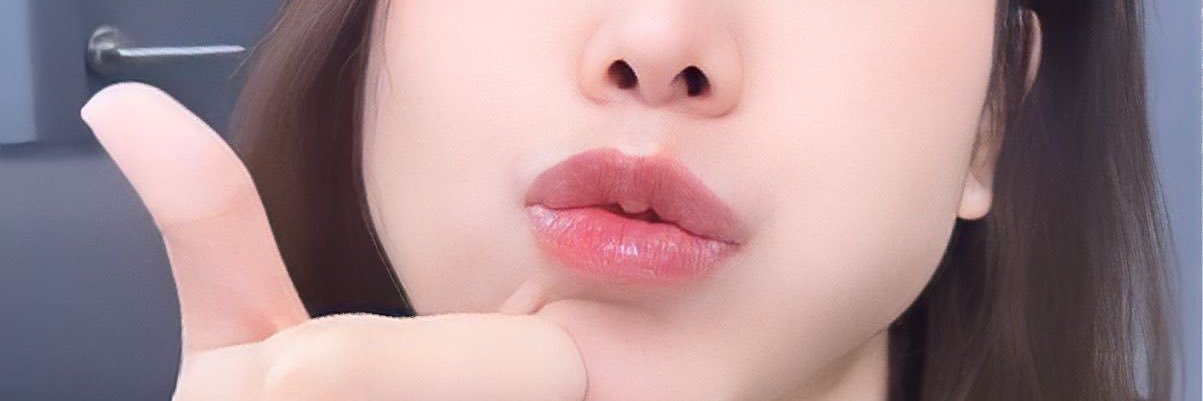 manow 𐂴 ⊹'s banner