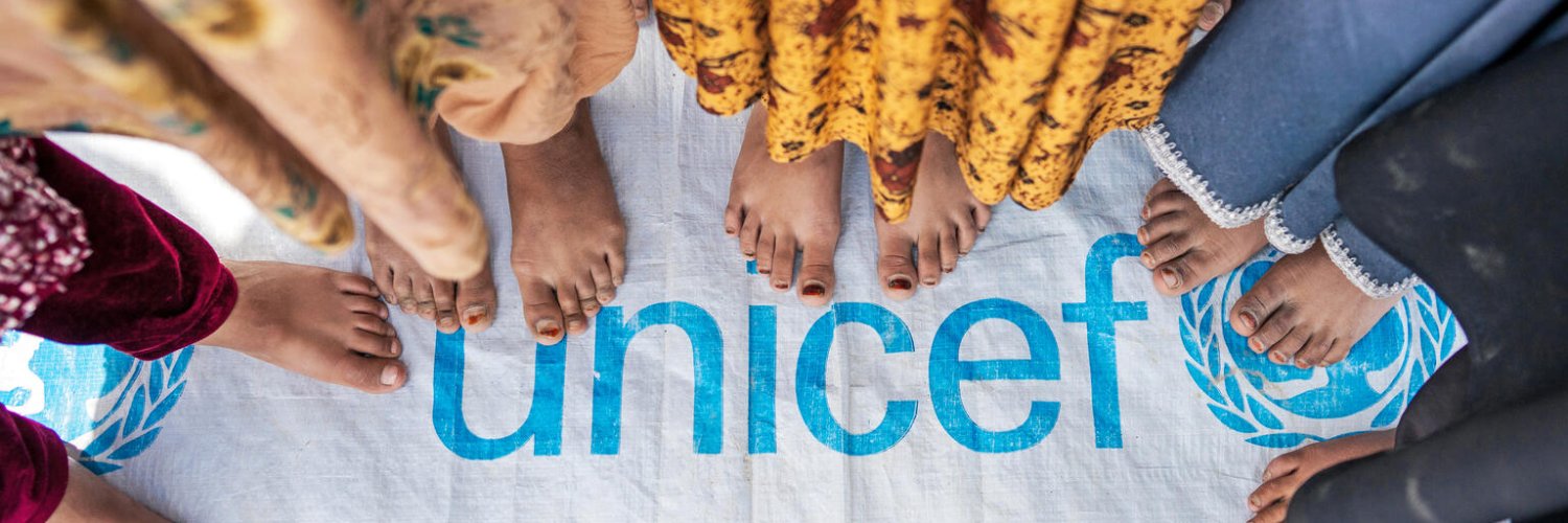 UNICEF France's banner