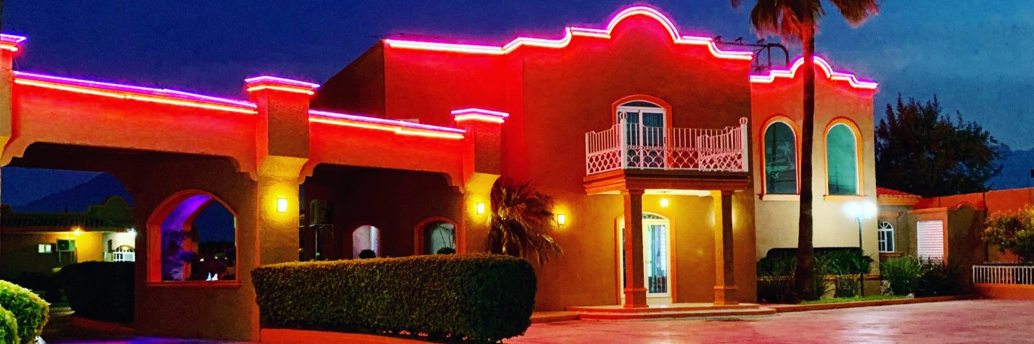 Motel Bahamas's banner