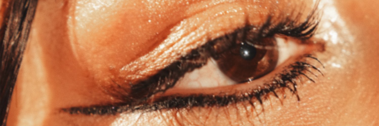 Melek Mosso's banner