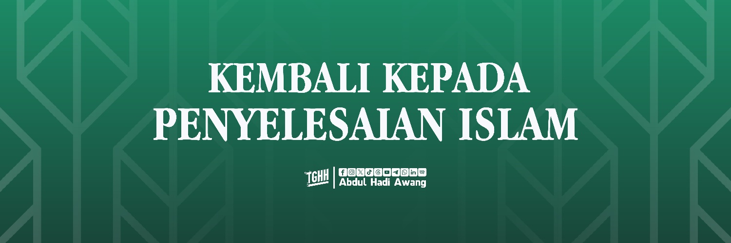 Abdul Hadi Awang's banner