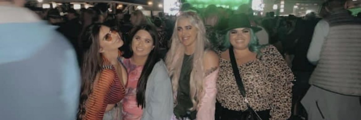 Olivia Lavelle♏️'s banner