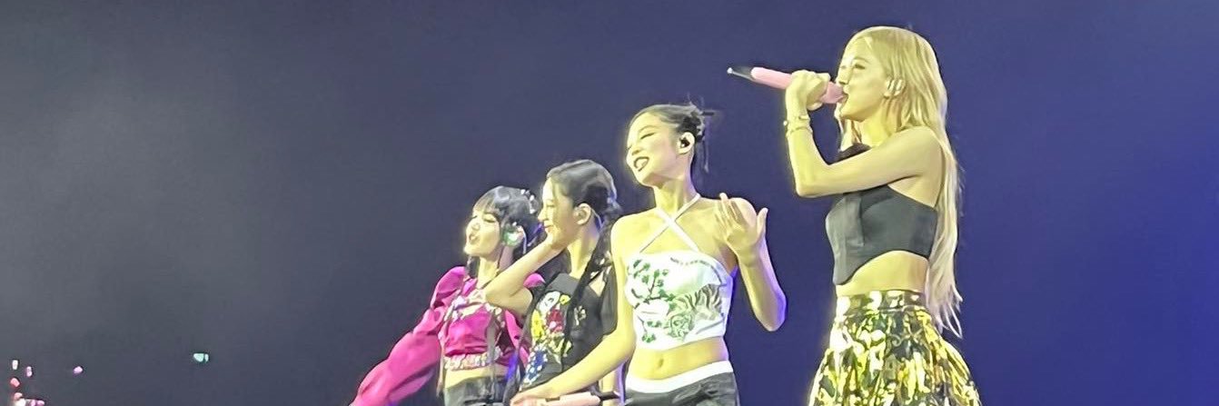 tri 🦋's banner