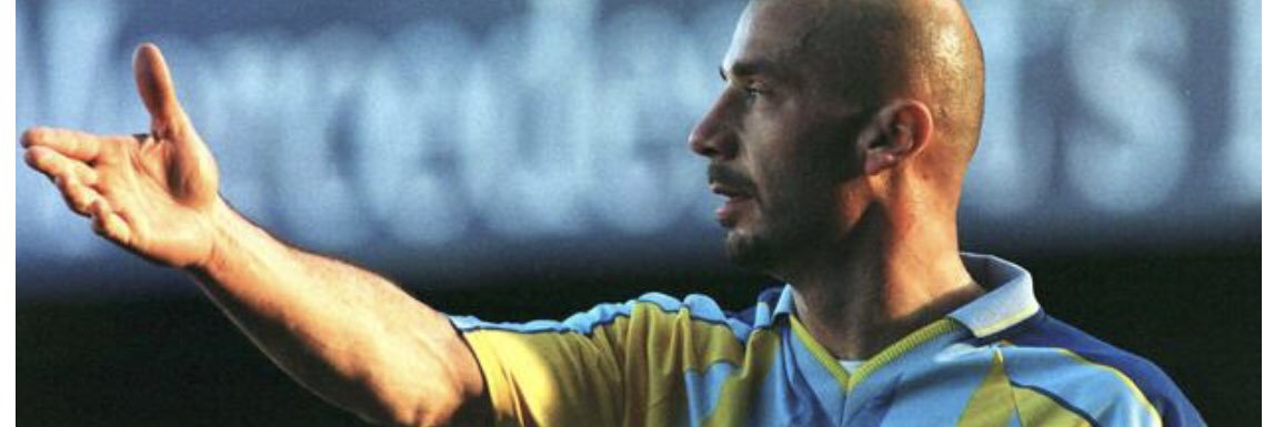 Vialli's Chelsea FC's banner