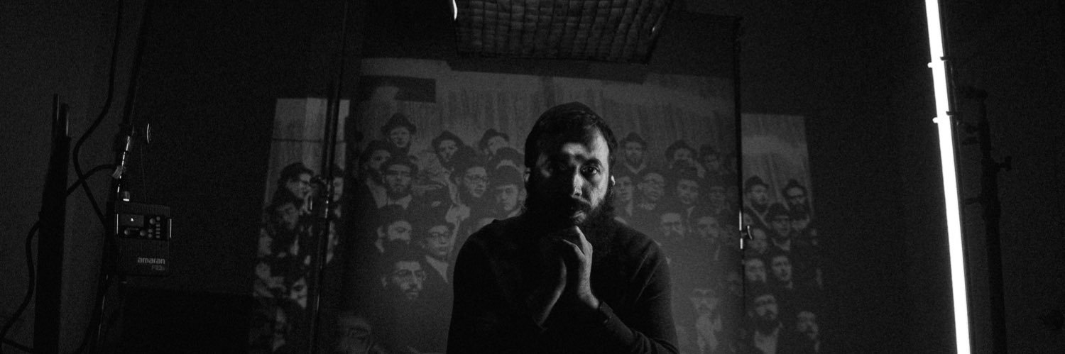 Bentzi Avtzon's banner