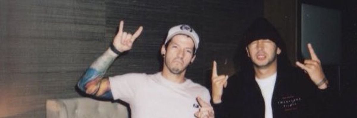 deino !!! moved CHECK PINNED's banner