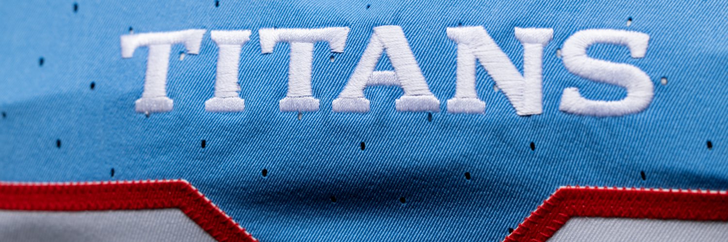 Titans Uni Tracker's banner